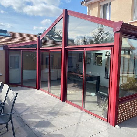 Dependance Avec Billard A Proximite Zenith Rouen Hotel Le Grand-Quevilly Exterior foto